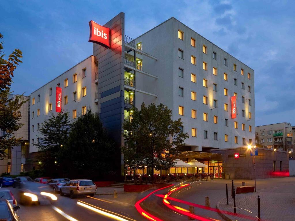 Ibis Krakow Centrum exterior